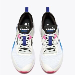 DIADORA MYTHOS BLUSHIELD VIGORE 3 Running Shoes EUC~SIZE 13